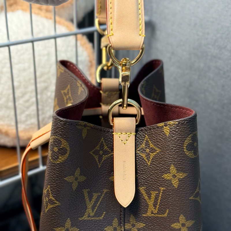 (保留中)（2025🎁台灣購證全配）LV Neo noe BB 原花新款水桶包M46581 ✨最新晶片款-5