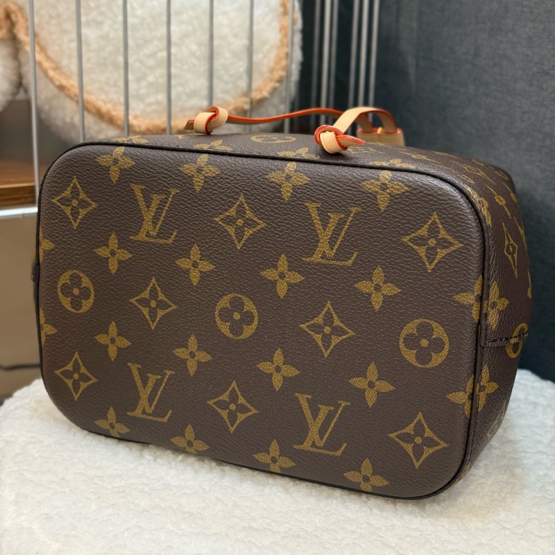 (保留中)（2025🎁台灣購證全配）LV Neo noe BB 原花新款水桶包M46581 ✨最新晶片款-6