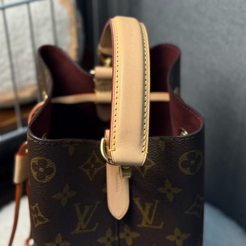 (保留中)（2025🎁台灣購證全配）LV Neo noe BB 原花新款水桶包M46581 ✨最新晶片款-16