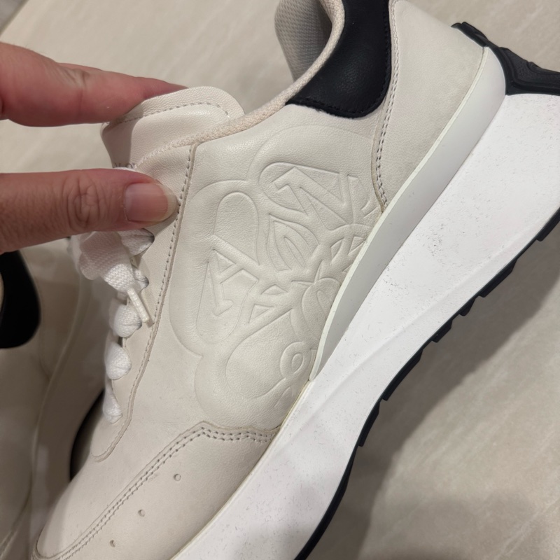 McQUEEN 羊皮小白鞋-12