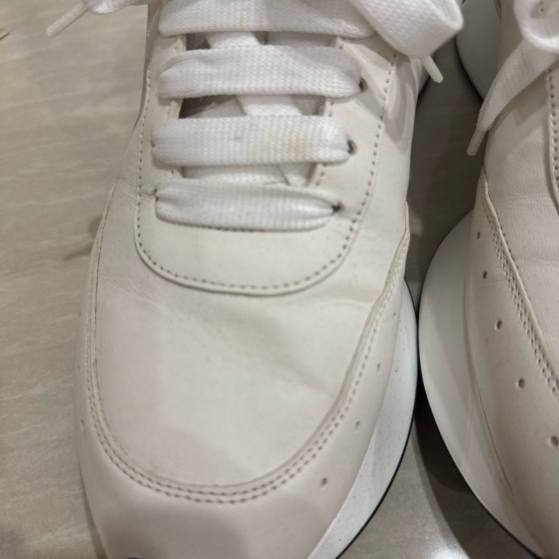 McQUEEN 羊皮小白鞋-16