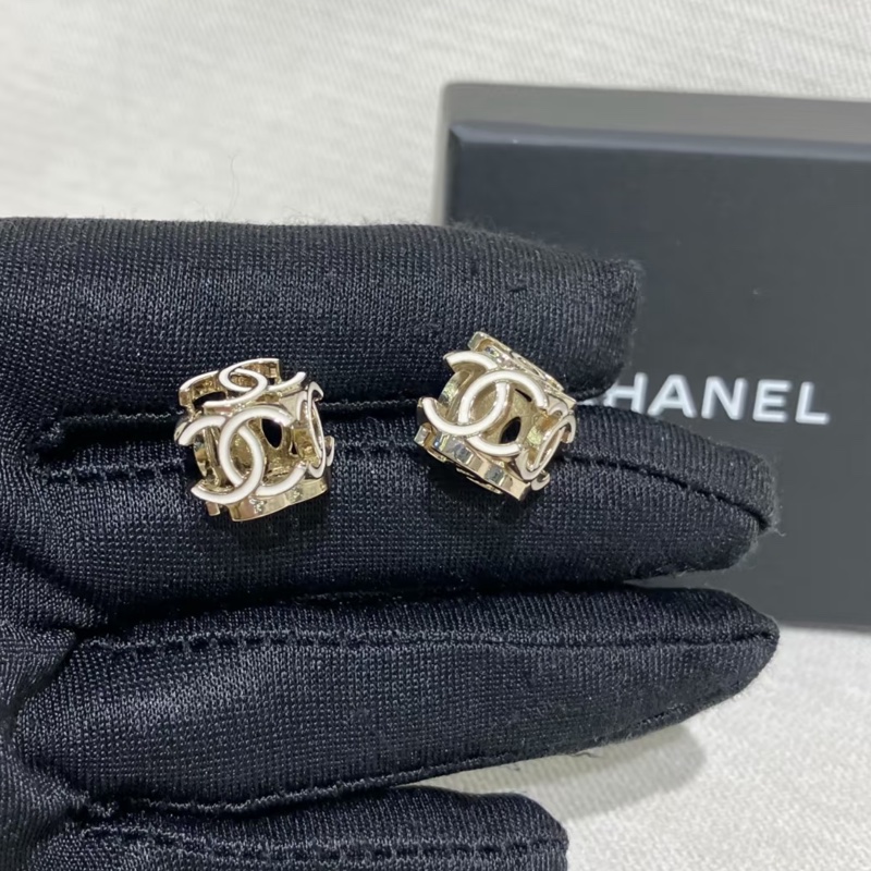 香奈兒絕版骰子立體耳環（白色）-9