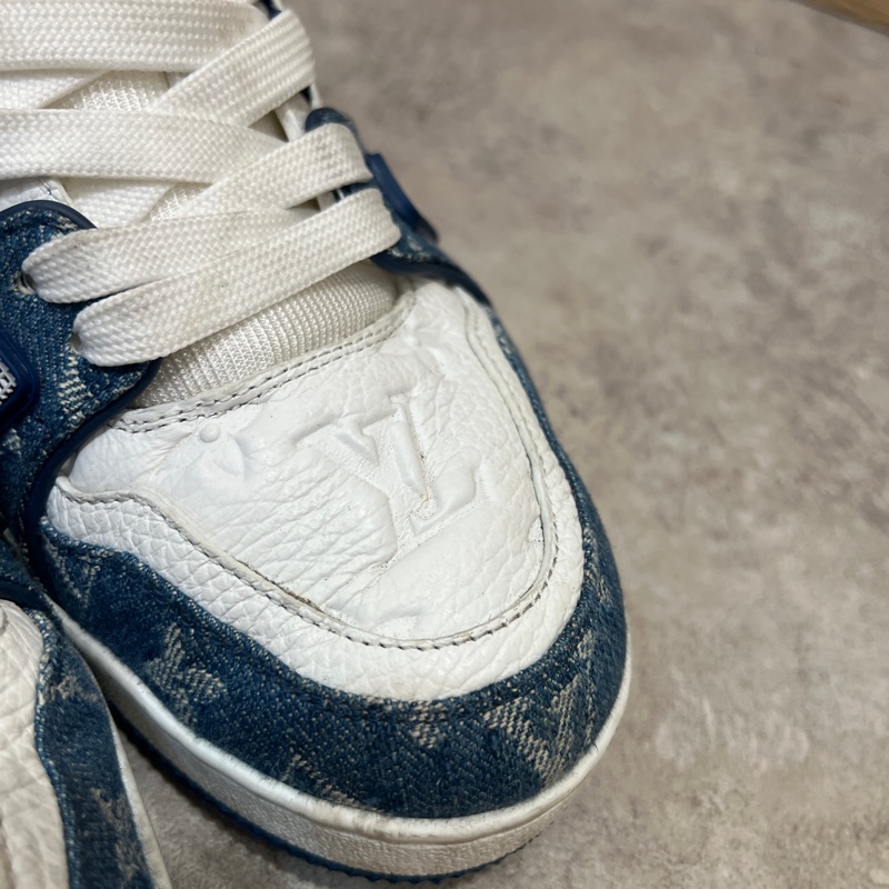 LV 白牛皮壓紋丹寧Trainer運動鞋-5