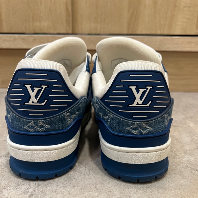 LV 白牛皮壓紋丹寧Trainer運動鞋-8