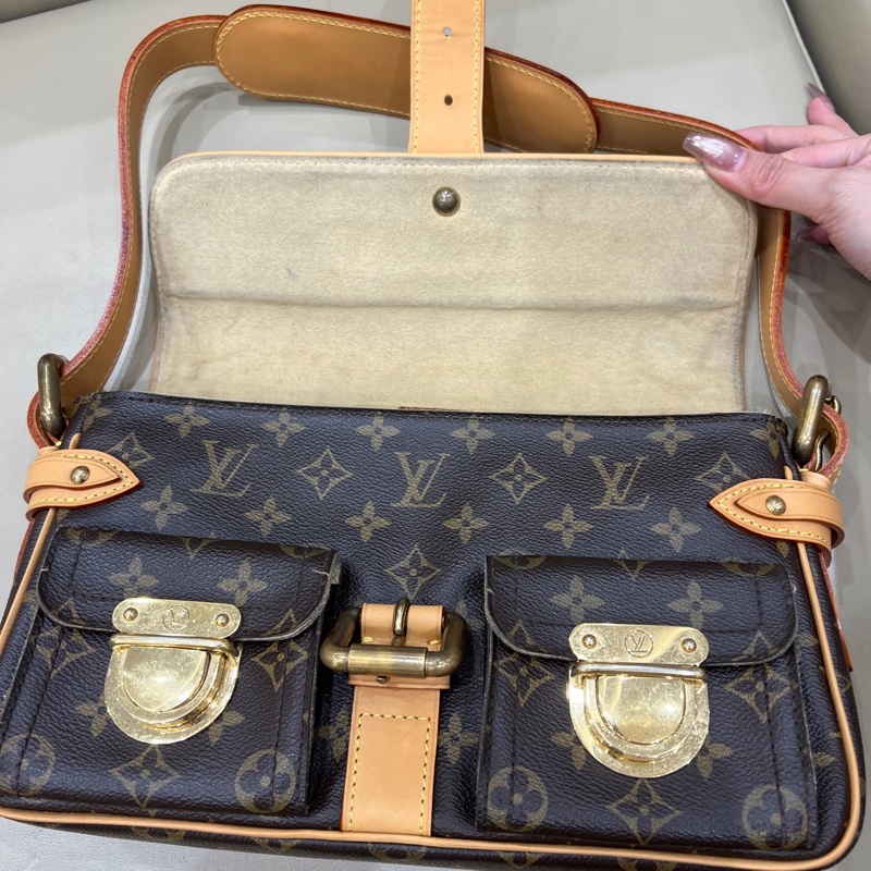 🍁LV中古曼哈頓腋下包 尺寸28*18*8cm-9