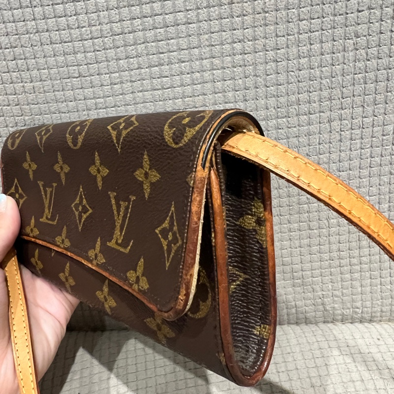 Lv老花信封包 經典款-2