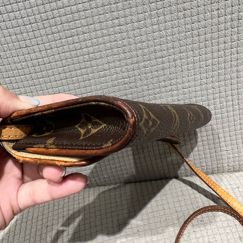 Lv老花信封包 經典款-4