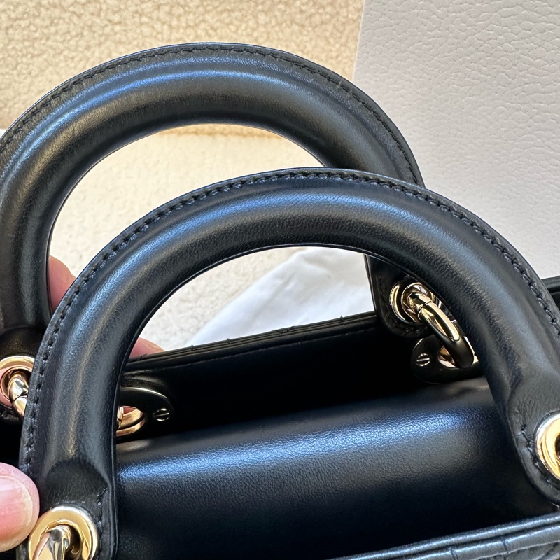 DIOR迪奧 Lady D Joy黑金小羊皮藤格紋橫版戴妃包-6