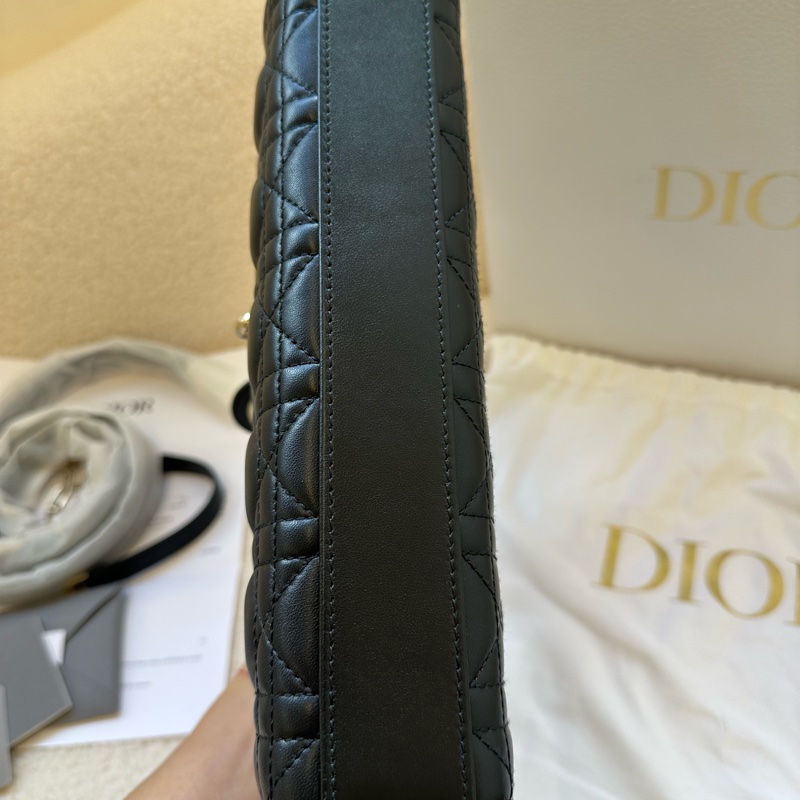 DIOR迪奧 Lady D Joy黑金小羊皮藤格紋橫版戴妃包-7