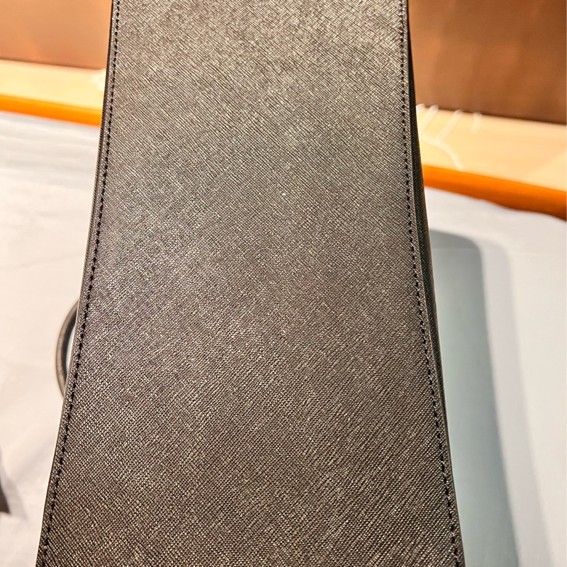 TORY BURCH Robinson 簡約皮革 女款小號手提單肩托特包-13