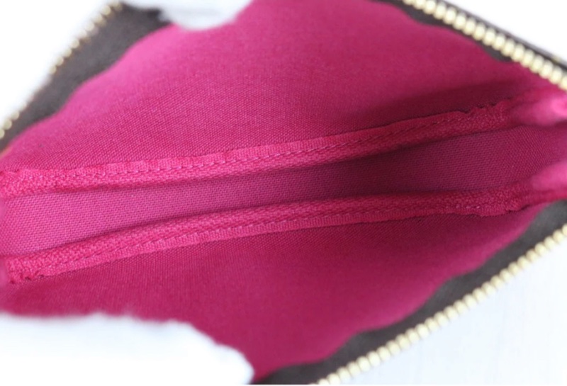 「JL精品代購」98新 LV 聖誕限量游樂園系列小麻將-8