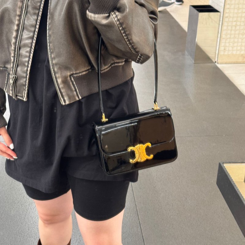 🎉新品好折扣✨Celine 117893 Teen Garance 漆面牛皮凱旋門 Teen Garance 包 黑色-2