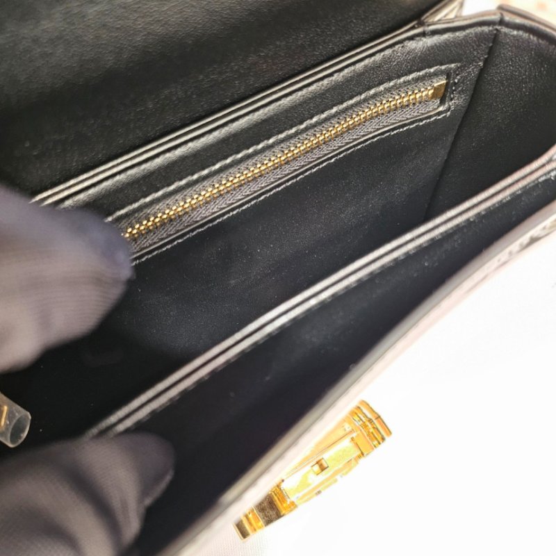 🎉新品好折扣✨Celine 117893 Teen Garance 漆面牛皮凱旋門 Teen Garance 包 黑色-14