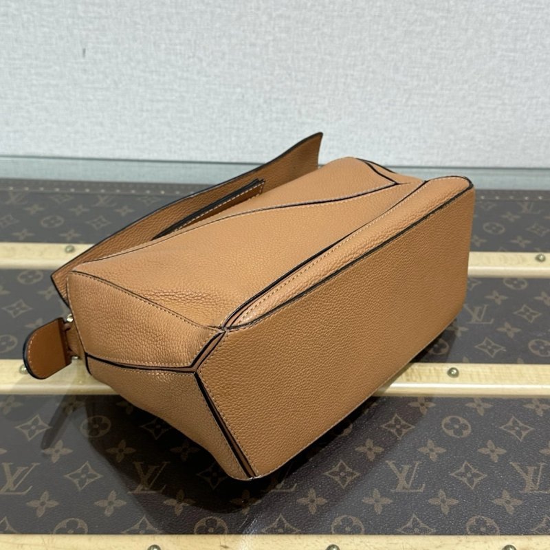 LOEWE 棕色金扣 puzzle小號拼圖手提肩背斜背包 25*15*10 98新配件塵袋-4