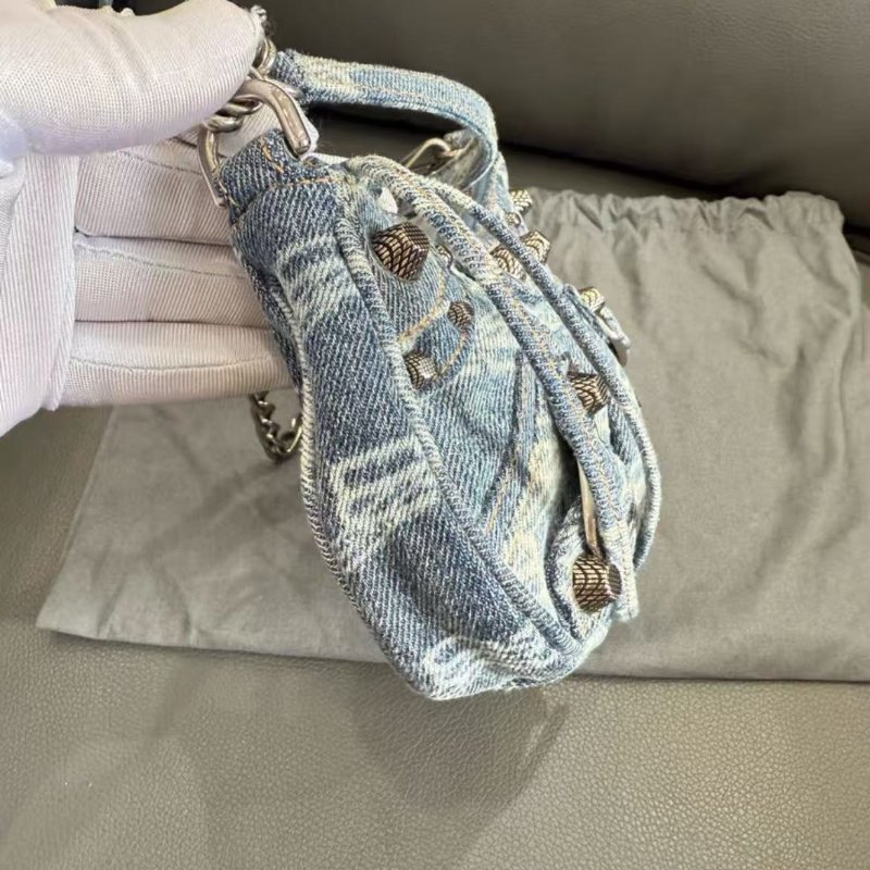 Balenciaga Le Cagole 牛仔腋下包21x11x4 98新 配件塵袋-2