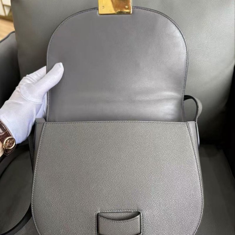 Celine 黑金馬鞍包23×22 95新配件塵袋-1