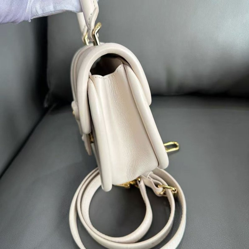 LV HIDE AND SEEK 白色水波紋 手提斜背包21×15 98新 配件塵袋-5