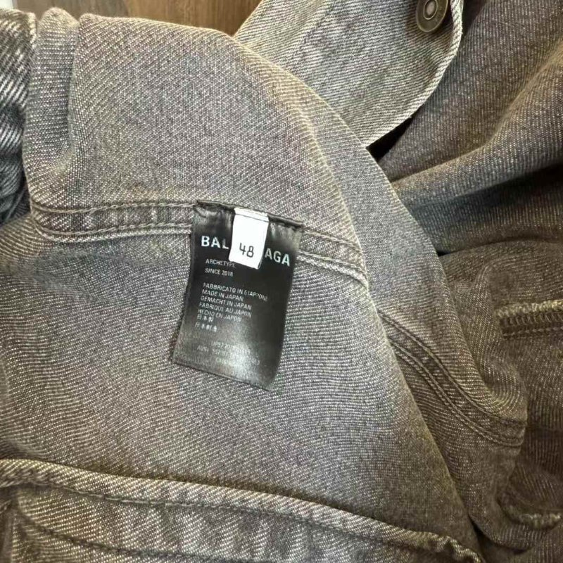 Balenciaga 牛仔外套 48號 男款 女生穿也好看-2