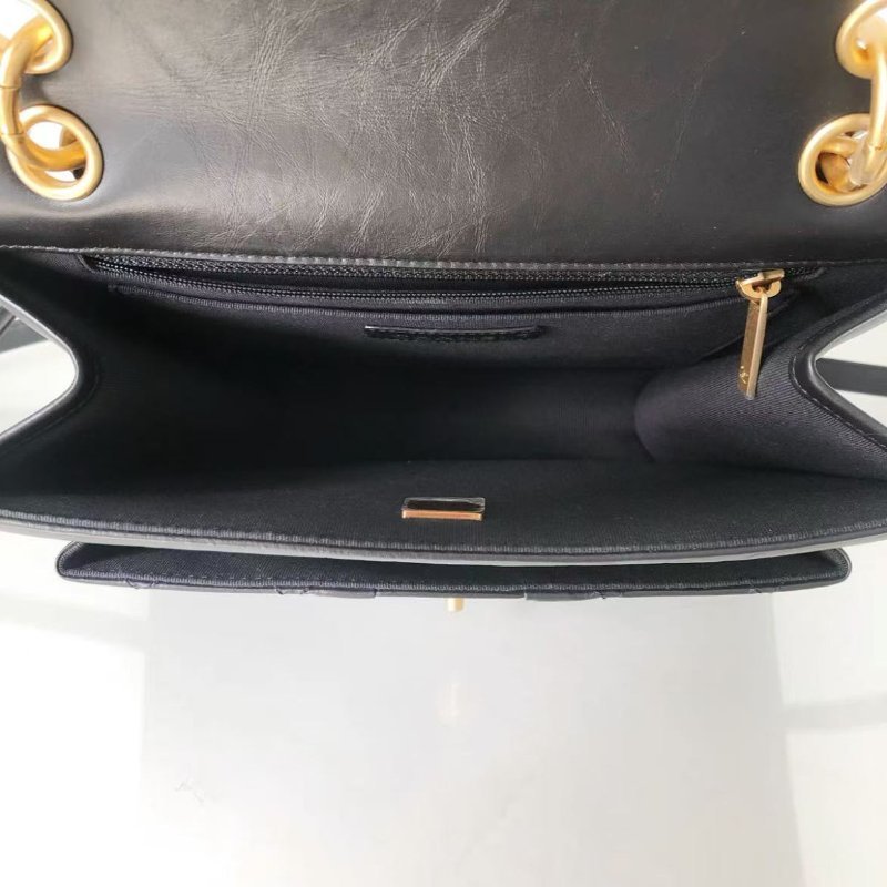 Chanel 23S 黑金牛皮翻蓋後背包書包，最新芯片款 全新配件塵袋盒子-5