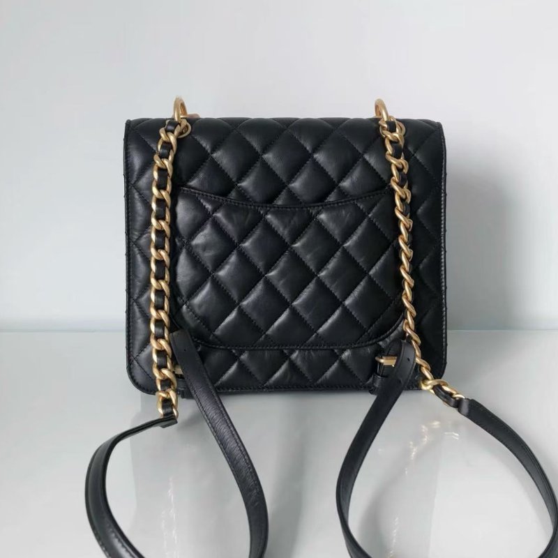 Chanel 23S 黑金牛皮翻蓋後背包書包，最新芯片款 全新配件塵袋盒子-8