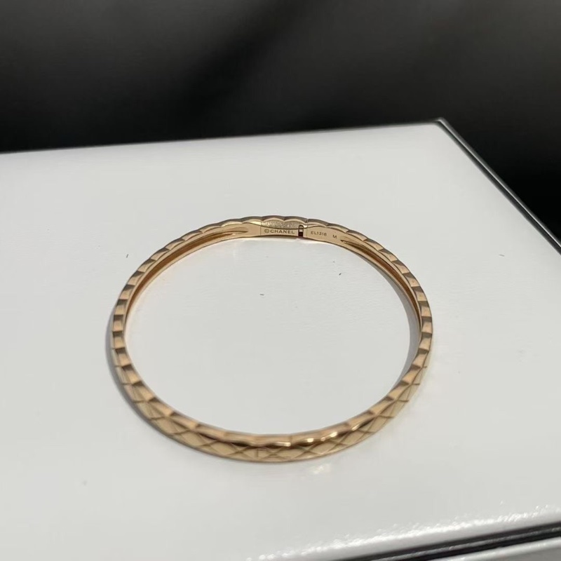 Chanel香奈兒Coco Crush窄版米金色手鐲 M碼  ，2024購入-3
