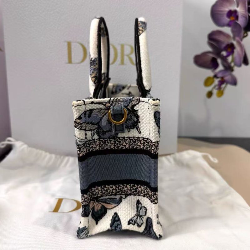 ✨dior mini托特蝴蝶肩帶款21.5*13*7.5cm 98新 配件塵袋盒子-4