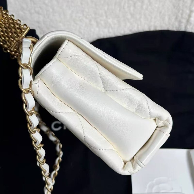 Chanel 22s白色菱格紋金扣水鑽手柄鍊條包 芯片款 99新配件購證塵袋-2