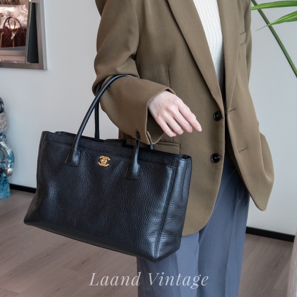 【CHANEL】香奈兒黑金cerf 中號-1