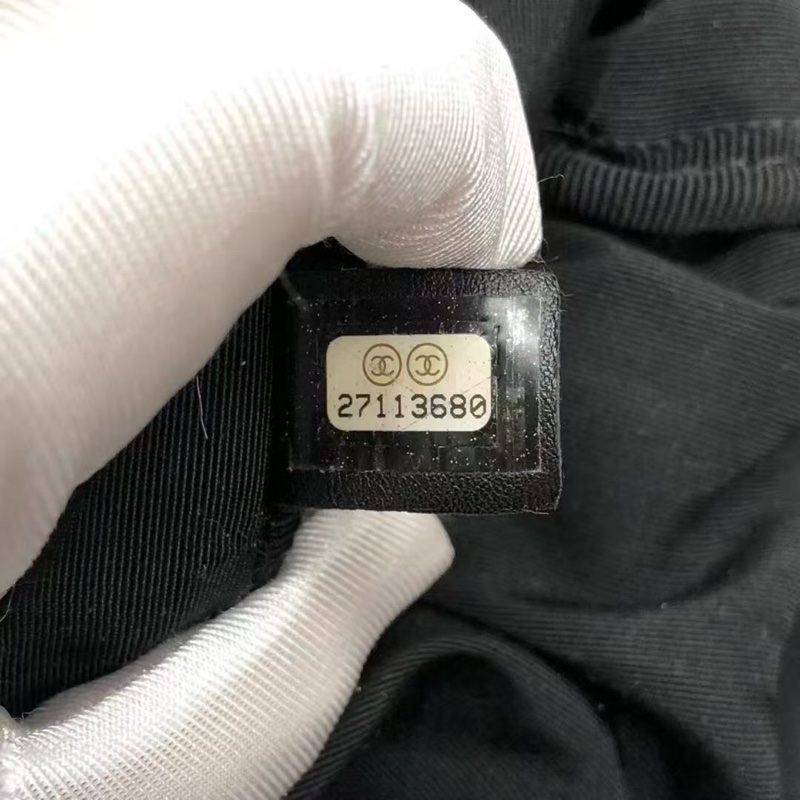 二手Chanel香奈兒游輪系列秀款黑白熊貓雙肩包,鐳射27開-9