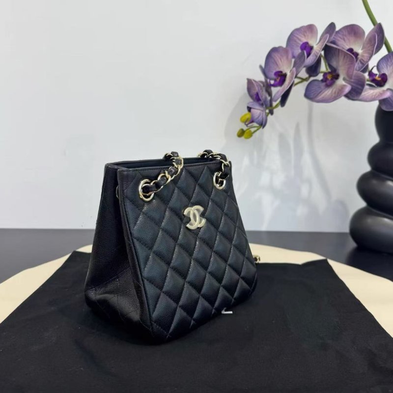 Chanel 23p黑金荔枝皮mini tote包 芯片款 16*15 99新配件塵袋購證-4