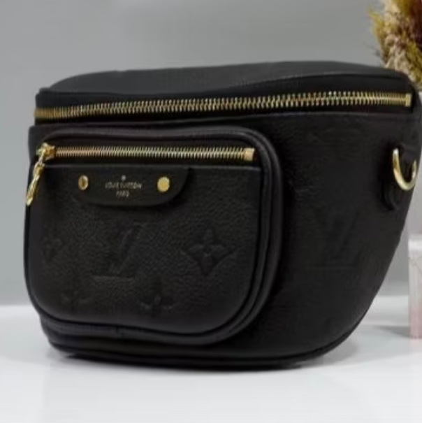 LV胸背包-2