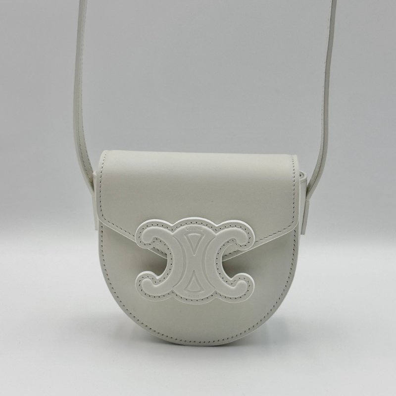 CELINE BesaceCuir Triomphe 凱旋門系列馬鞍包Mini版  22年新款 光面牛皮革 肩帶款-0