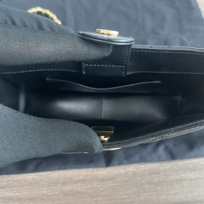 CHANEL 24a黑金羊皮珍珠手柄鏈條腋下包19*11*6 全新閒置配件塵袋-1