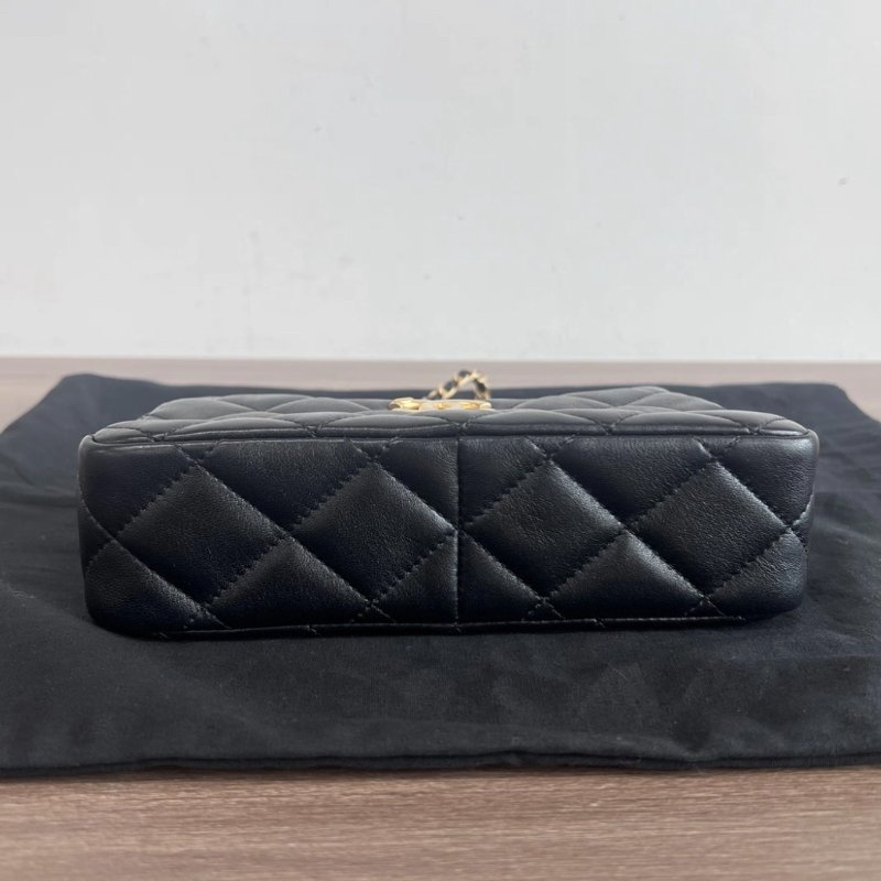 CHANEL 24a黑金羊皮珍珠手柄鏈條腋下包19*11*6 全新閒置配件塵袋-3