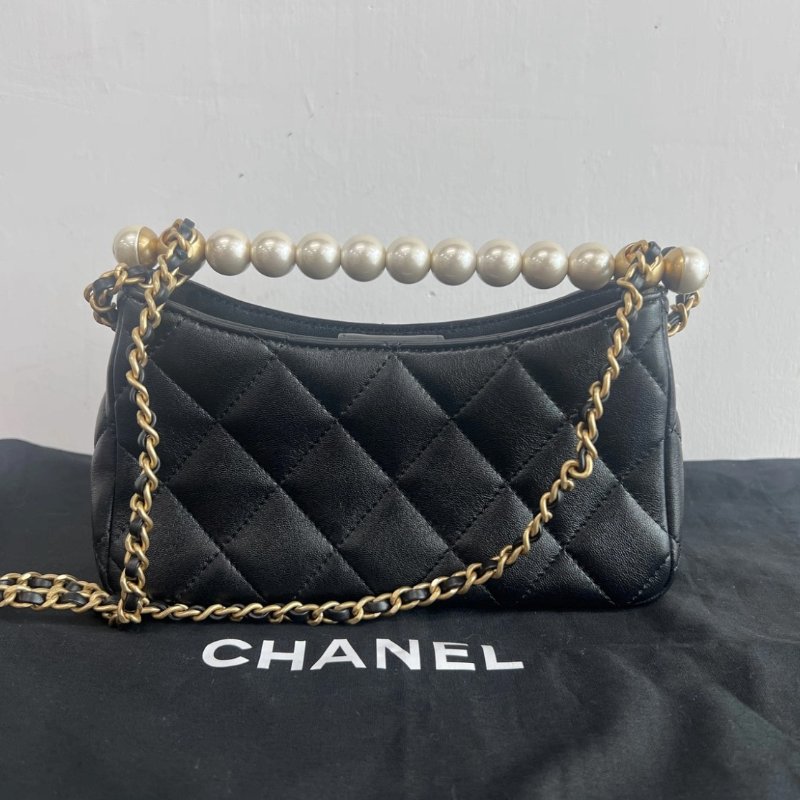 CHANEL 24a黑金羊皮珍珠手柄鏈條腋下包19*11*6 全新閒置配件塵袋-5