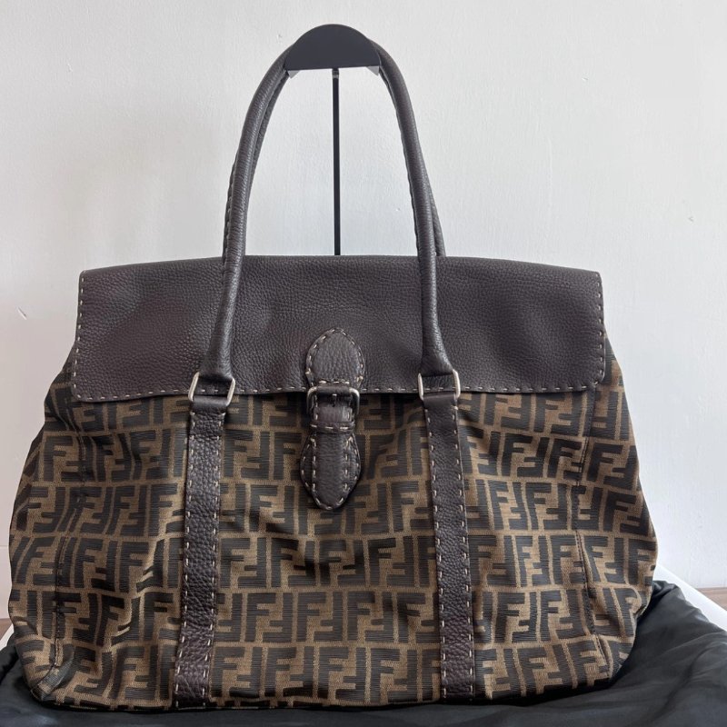 FENDI 老花肩背托特旅行袋 45*39*13 98新配件塵袋-0