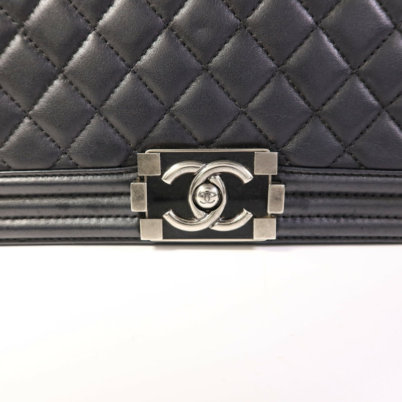 CHANEL 羊皮皮革Boy 25銀扣鏈帶肩背袋-10