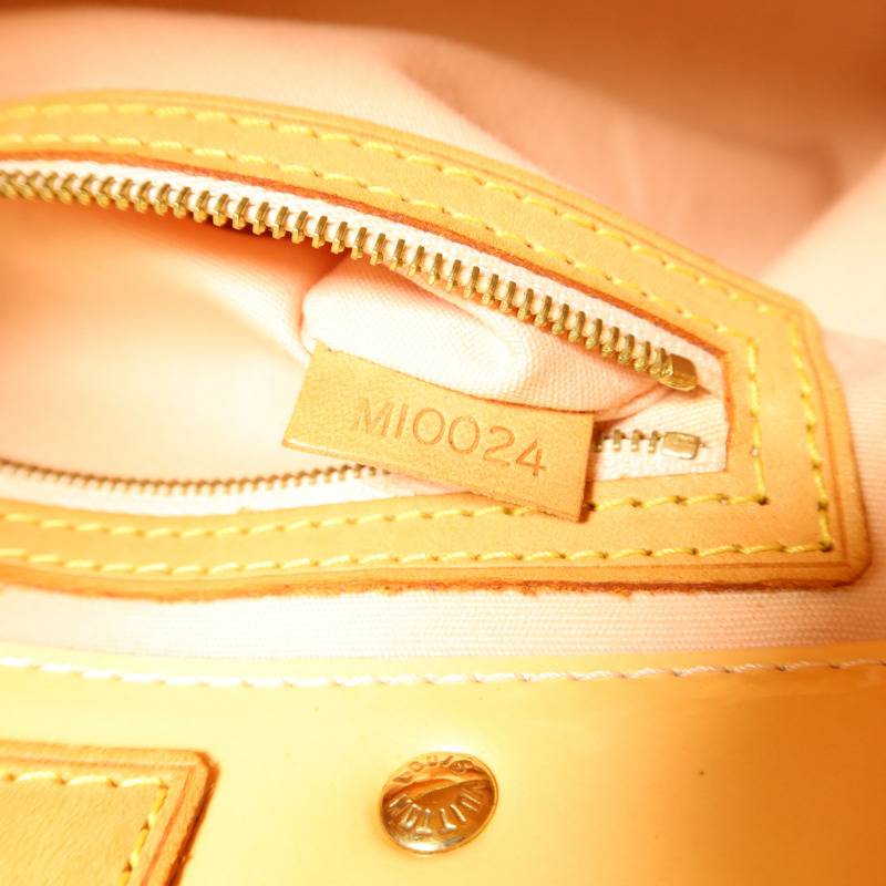 LOUIS VUITTON Vernis Reade PM金扣手挽袋-7