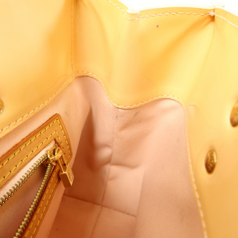 LOUIS VUITTON Vernis Reade PM金扣手挽袋-17