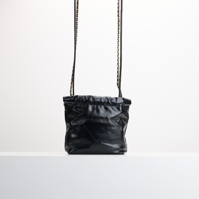 Chanel 22 bag mini 黑金-1