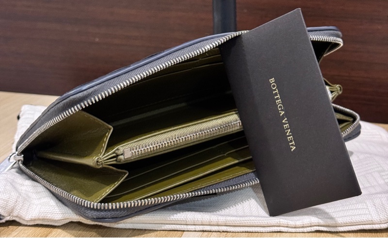 BV 專櫃正品 BOTTEGA VENETA 黑色 編織 拉鍊長夾 發財包 雙色-13
