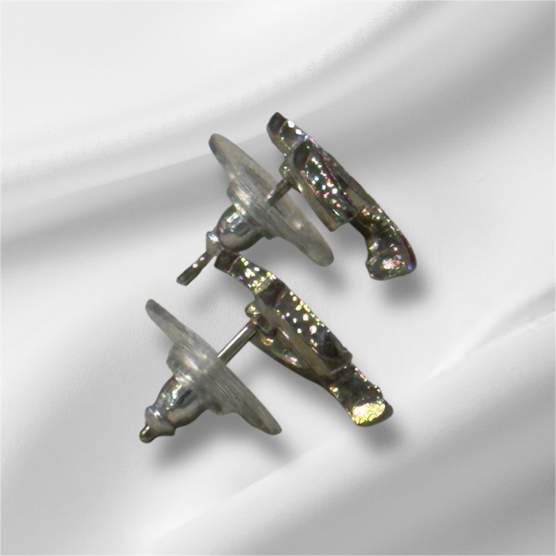 CHANEL 小款雙C紅白配色耳環-3