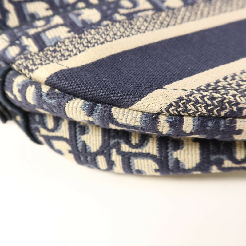 Dior 帆布Saddle Bag金扣手挽袋-13