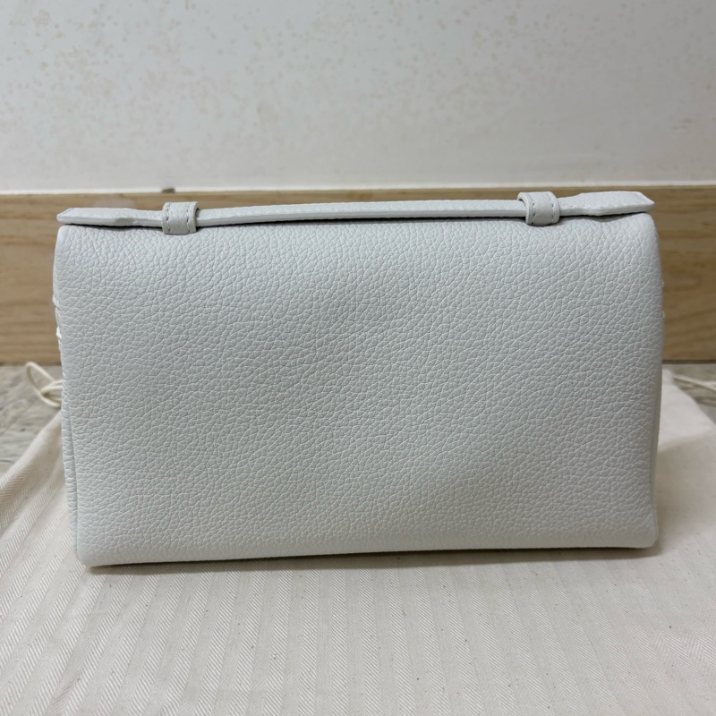 Loro Piana L19飯盒包 奶昔白 (一代扣)-7