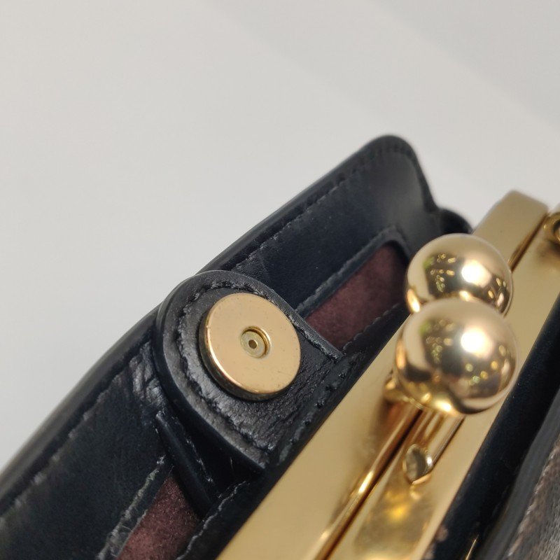 Coach 標準款 牛皮 雙C 老花 小鼠 圖案 斜背包-10