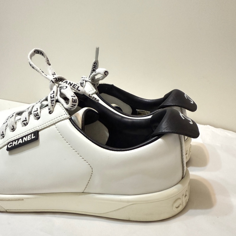 『已出售』Chanel 黑標logo小白鞋38-5
