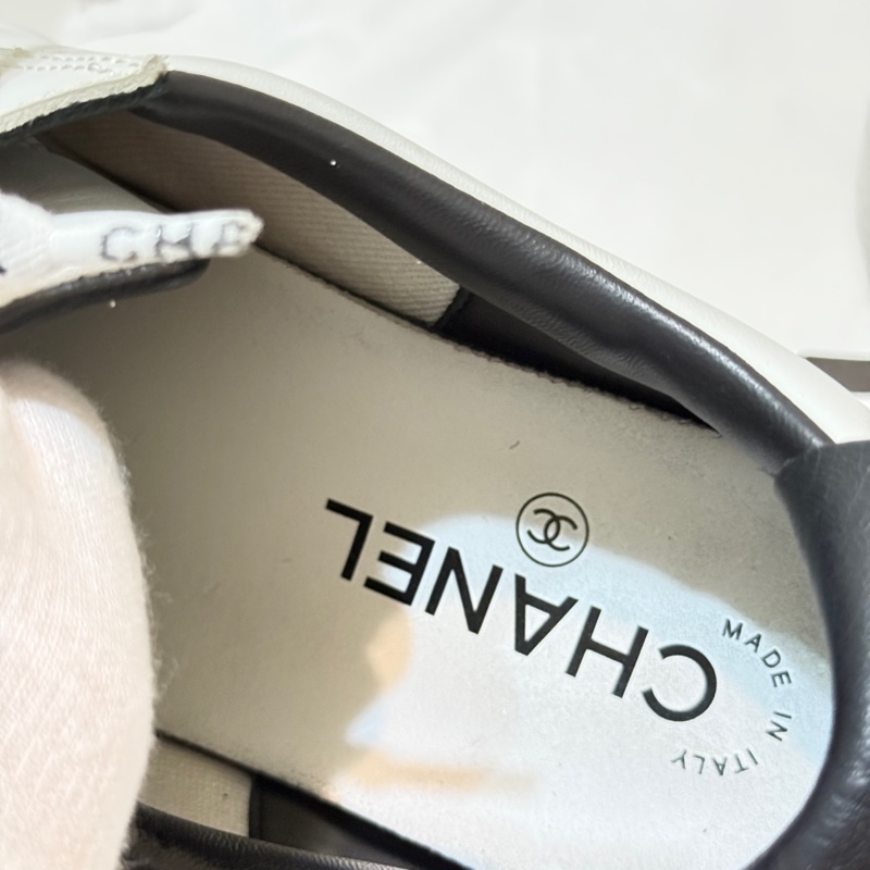 『已出售』Chanel 黑標logo小白鞋38-17