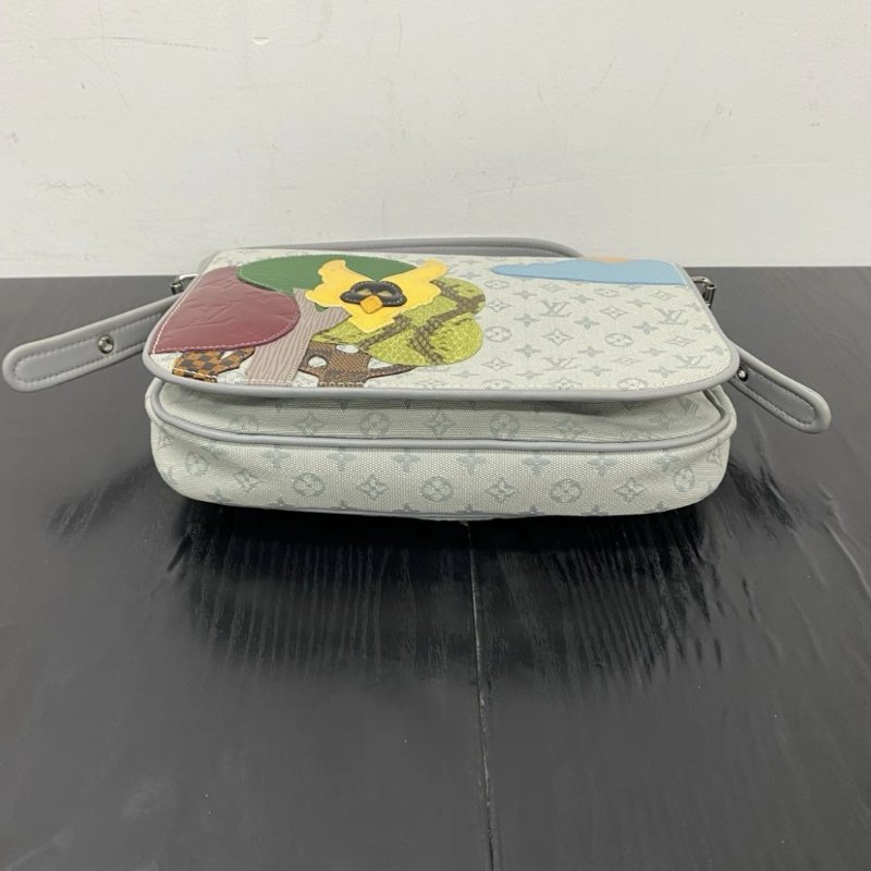 LV 童話限定動物園系列系列肩背郵差包 24*20 98新配件塵袋-6