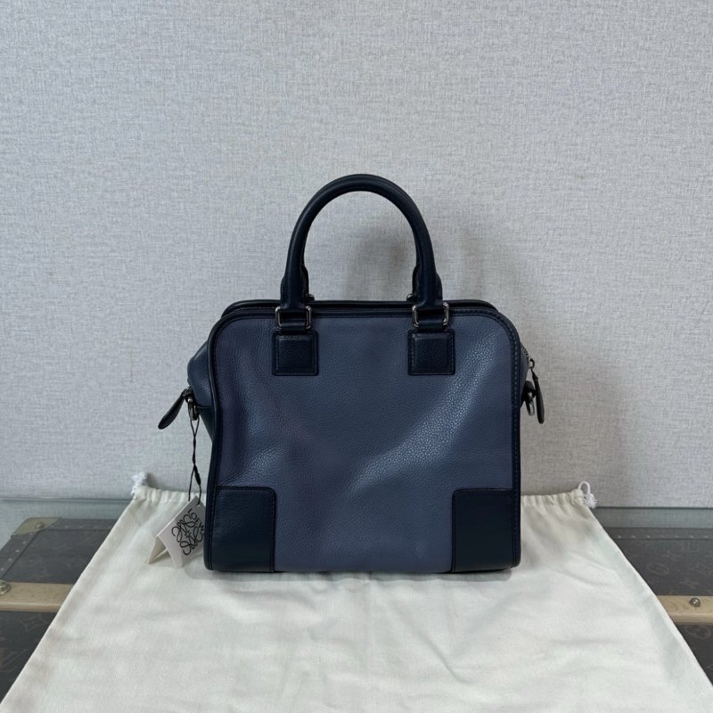 LOEWE 藍黑拼色銀扣手提斜背包 25.5*22*13 98新配件盒子塵袋-5