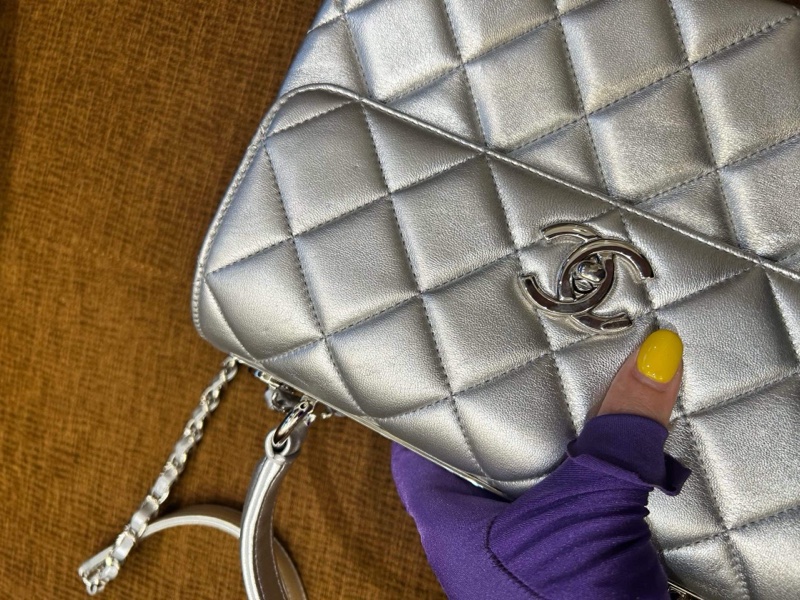 chanel 銀色trendycc中號 約24cm 31開 配件：卡~-15